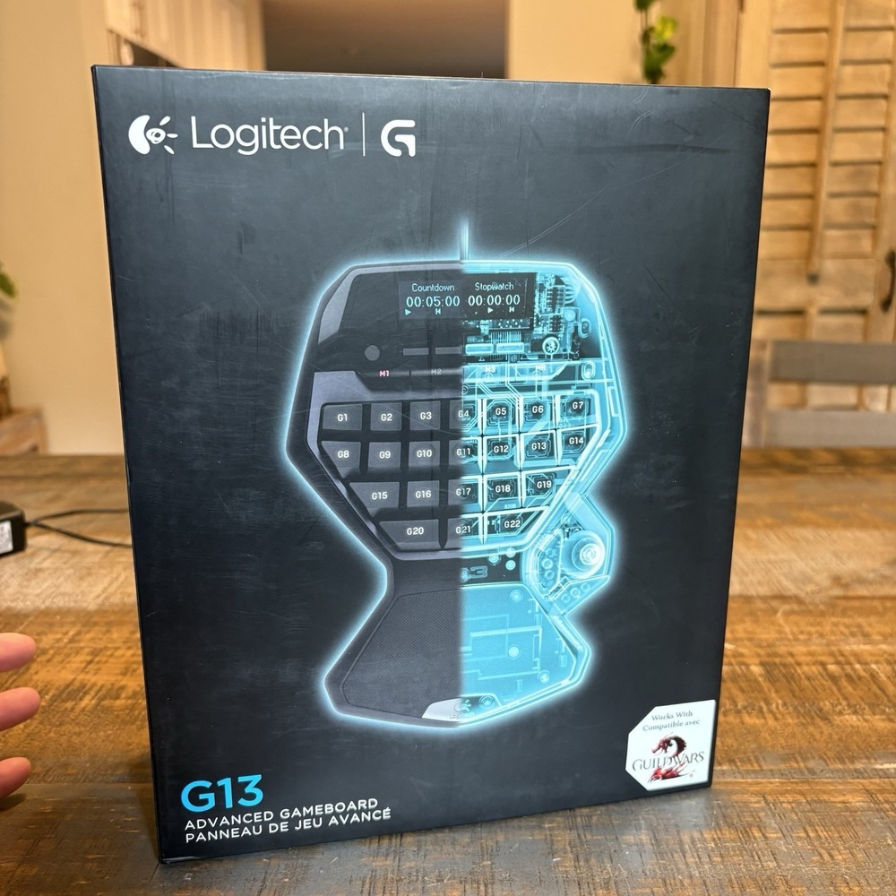 Logitech G13 Advanced Programmable Gameboard Keypad w/ LCD Display USB